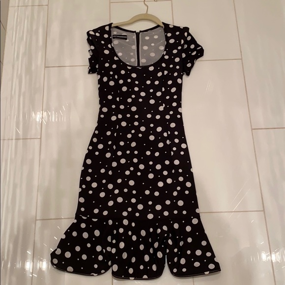 Dresses & Skirts - GIO’ GUERRERI POLKA  DOTA DRESS